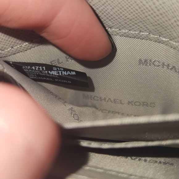 Gray Michael Kors Purse And Matching Wallet Set - Picture 5 of 15